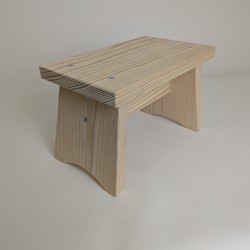 Marche pied enfant en bois